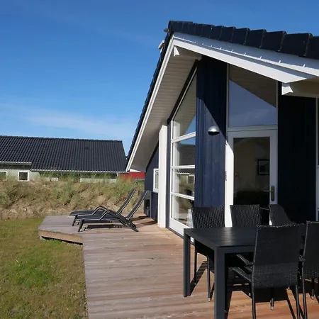 Σπίτι διακοπών With Sauna And Terrace *