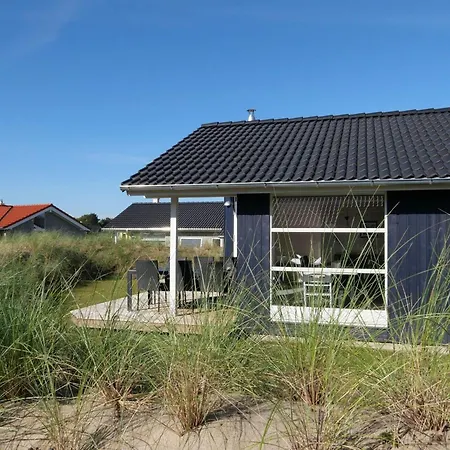 With Sauna And Terrace * Großenbrode